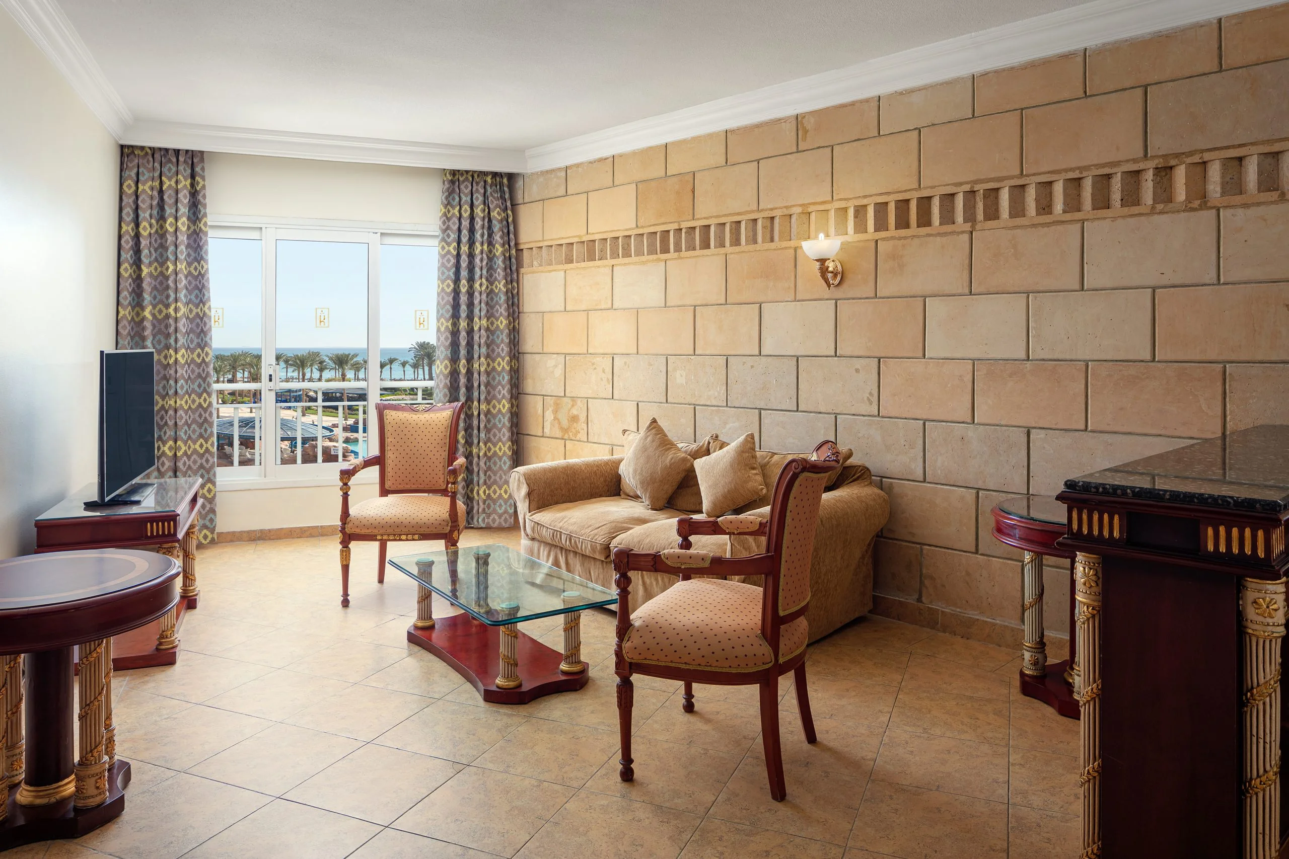 EXECUTIVE_SUITE_LIVING