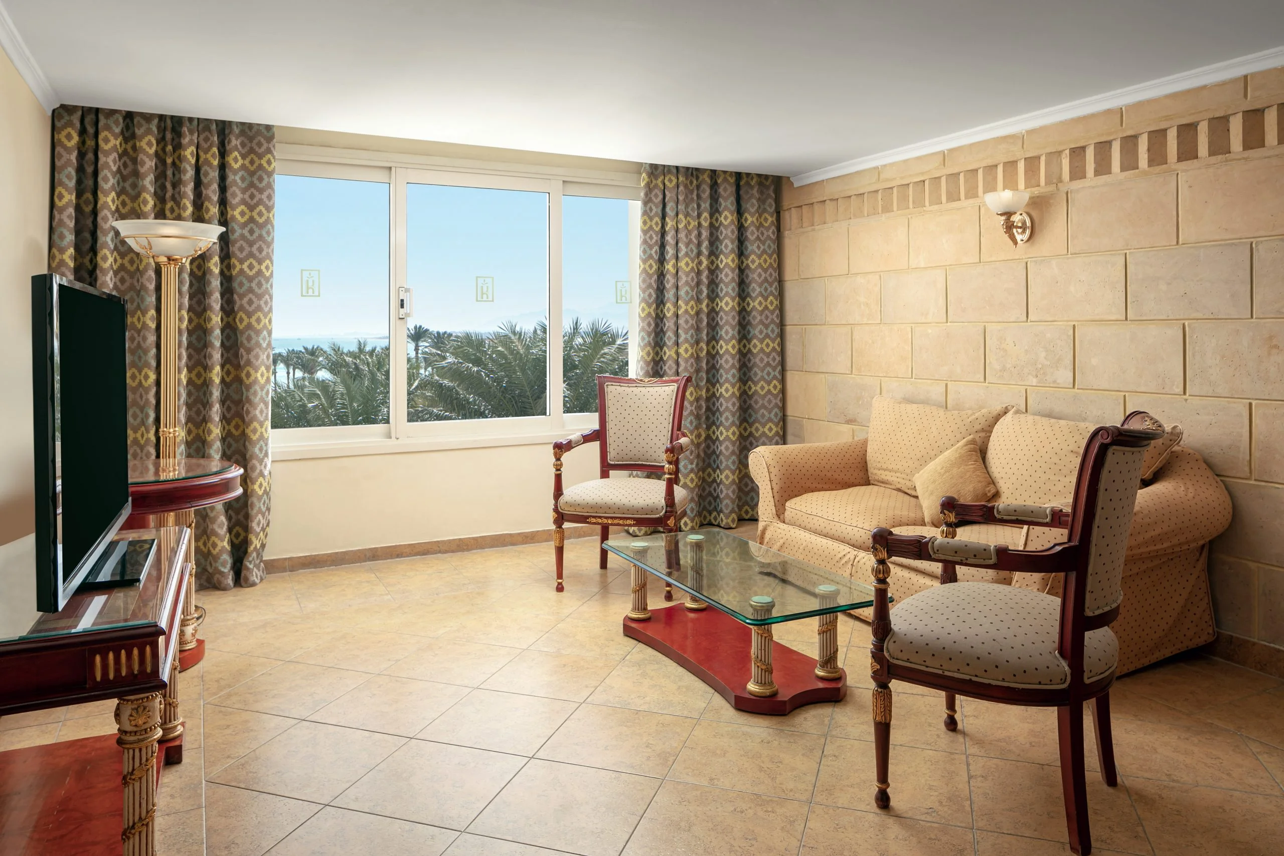 JUNIOR_SUITE_LIVING