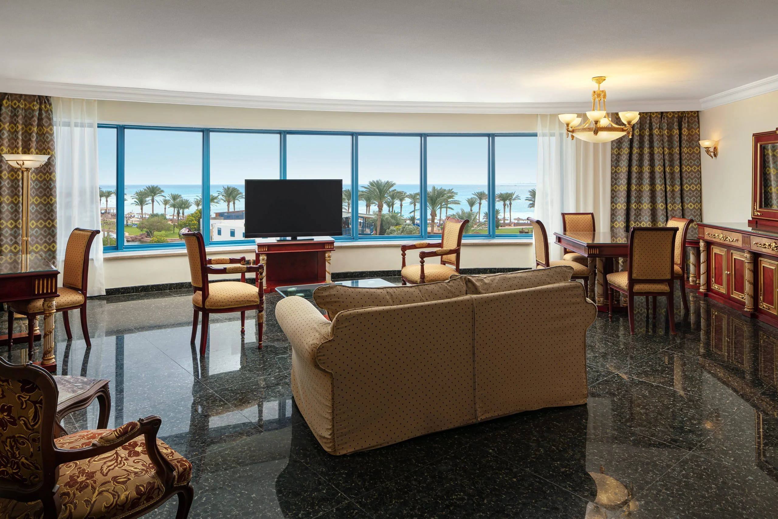 PANORAMA_SUITE_LIVING